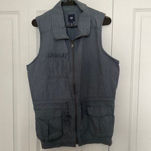 GAP sleeveless vest jacket size L color gray